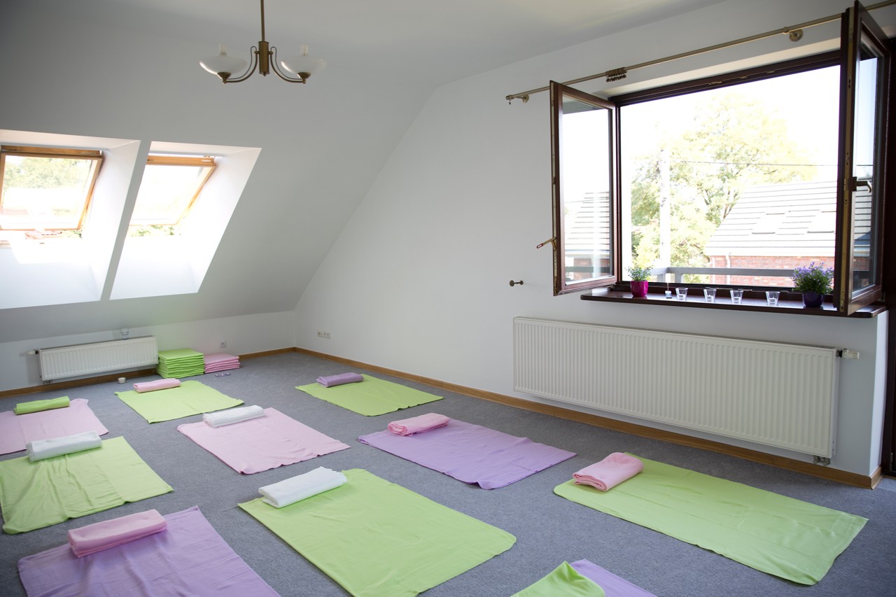 Mae Yoga Barbary Sieńko - wnętrza studia jogi na Kabatach Mae Yoga Barbary Sieńko - wnętrza studia jogi na Kabatach