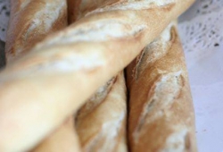 Chrupiąca bagietka francuska