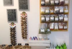 Przyprawy, sól himalajska (różowa i czarna)