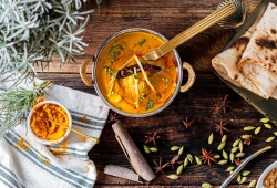 Chicken Curry - kawałki kurczaka w sosie curry