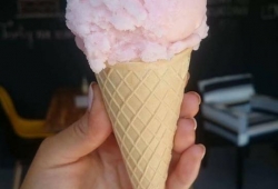 Lody PROSECCO z truskawką